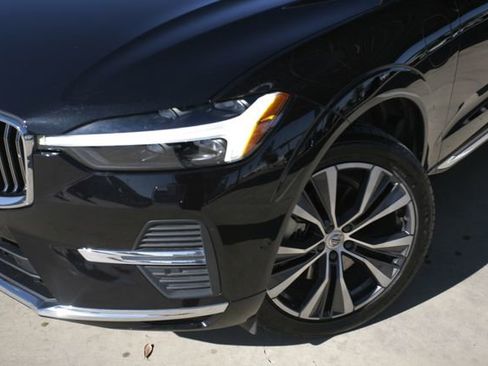 Used 2022 Volvo XC60 T8 Inscription Expression w/ Advanced Package image 3