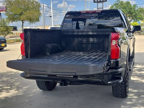 Certified 2023 Chevrolet Silverado 1500 ZR2 w/ Technology Package AWD/4WD image 15