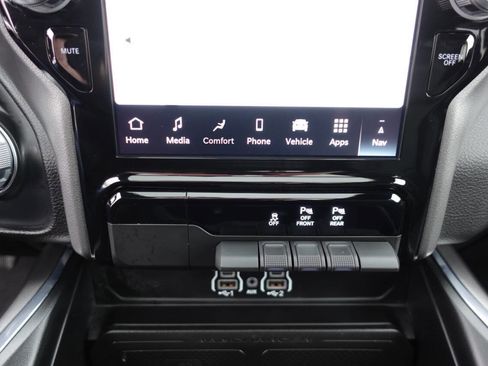 Used 2025 RAM 1500 Laramie w/ Sport Appearance Package AWD/4WD image 44