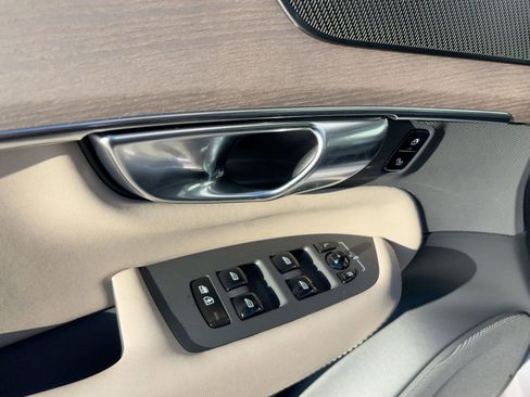 New 2026 Volvo XC90 B6 Plus w/ Protection Package Premier image 12