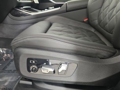 New 2026 BMW X7 xDrive40i image 30