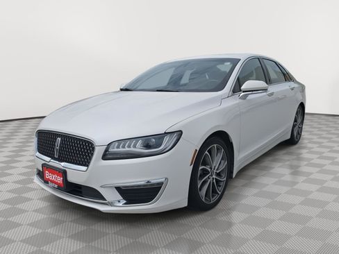 Used 2019 Lincoln MKZ Reserve w/ Reserve Plus Package FWD image 3