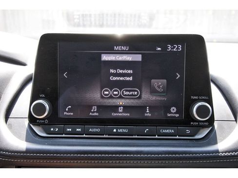 Used 2024 Nissan Rogue SV w/ SV Premium Package FWD image 27