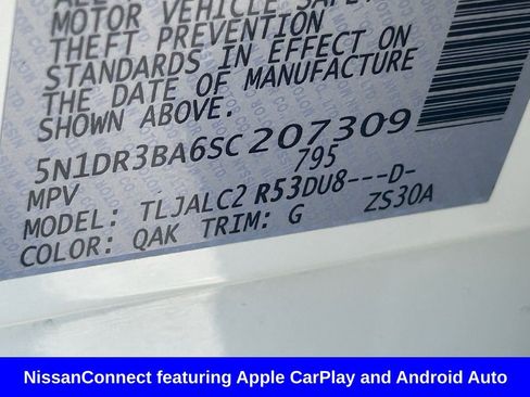 Used 2025 Nissan Pathfinder SV image 39