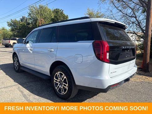 Used 2025 Ford Expedition Active AWD/4WD image 4