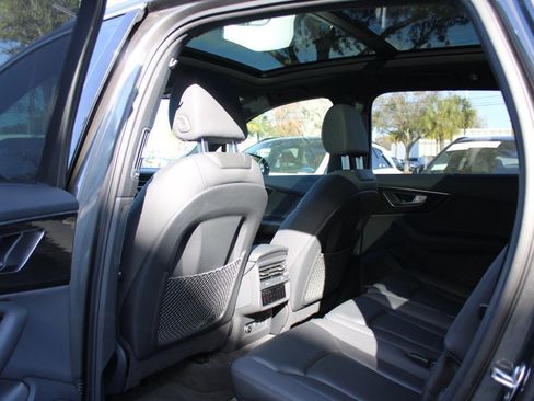 Used 2021 Audi Q7 2.0T Premium Plus image 32