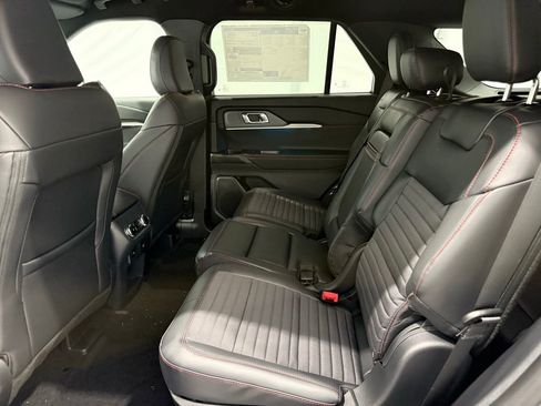 New 2026 Ford Explorer ST-Line w/ ST-Line Street Pack image 17