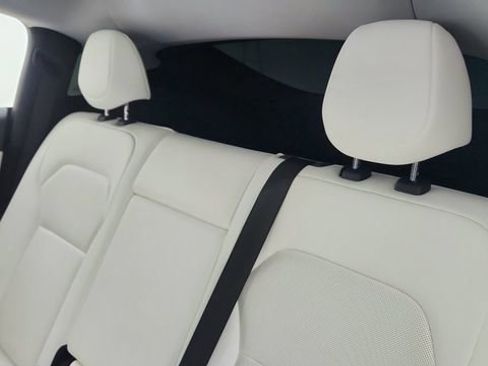 Used 2026 Tesla Model Y AWD image 29