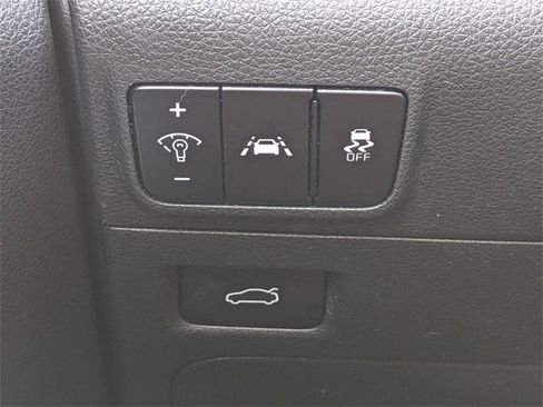 Used 2021 Kia K5 LXS image 17