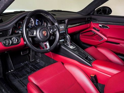 Certified 2019 Porsche 911 Turbo S image 4