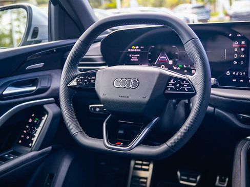 New 2025 Audi SQ5 Premium Plus AWD/4WD image 15