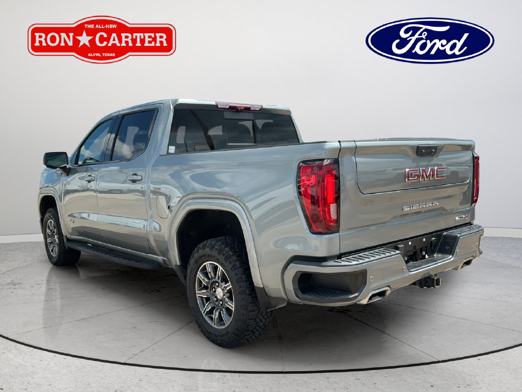 Used 2024 GMC Sierra 1500 AT4 w/ Technology Package AWD/4WD image 4