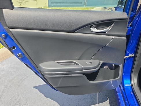 Used 2020 Honda Civic Sport image 11