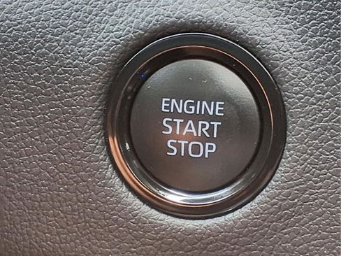 Used 2025 Toyota Tundra Limited image 15