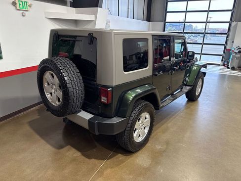 Used 2010 Jeep Wrangler Unlimited Sahara image 26