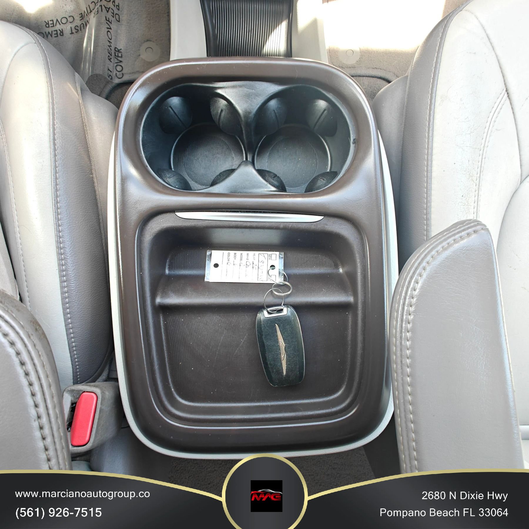 Used 2017 Chrysler Pacifica Touring-L FWD image 27