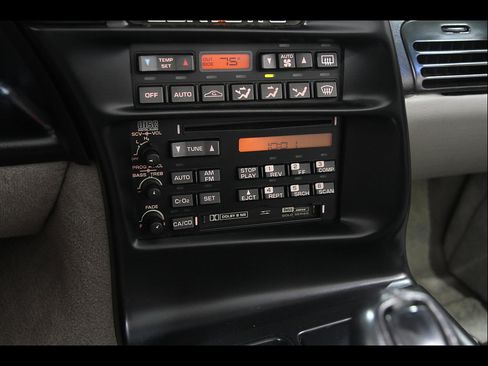 Used 1996 Chevrolet Corvette Convertible RWD image 12