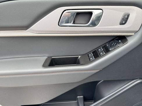 New 2026 Ford Explorer Active AWD/4WD image 22