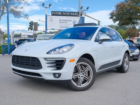 Used 2018 Porsche Macan S AWD/4WD image 1