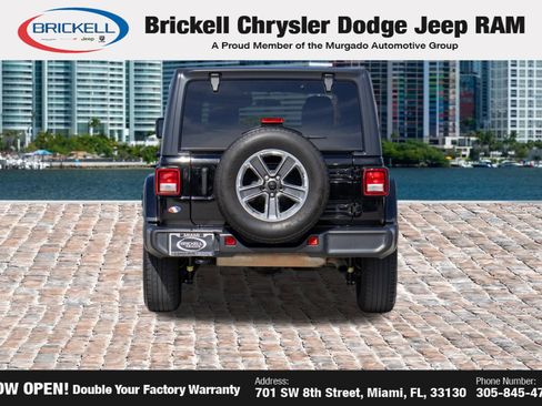 Used 2021 Jeep Wrangler Unlimited Sahara image 7