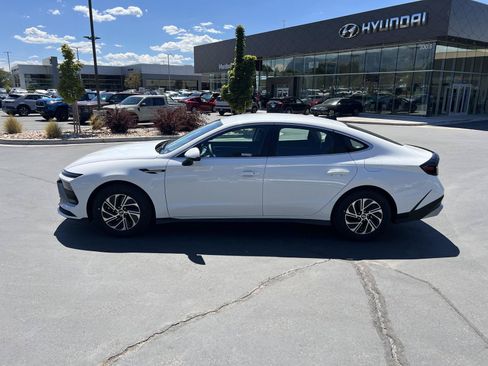 Certified 2026 Hyundai Sonata Blue FWD image 12