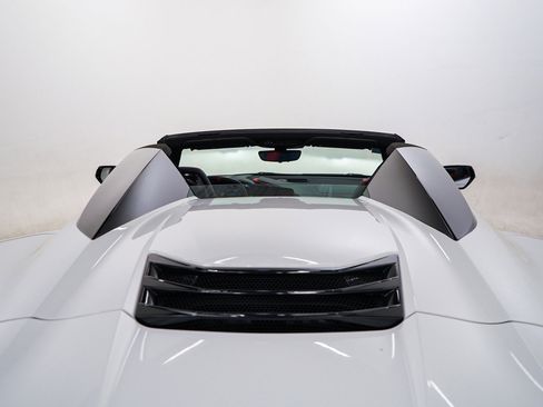 Used 2024 Chevrolet Corvette Stingray Preferred Conv w/ Z51 Performance Package image 35