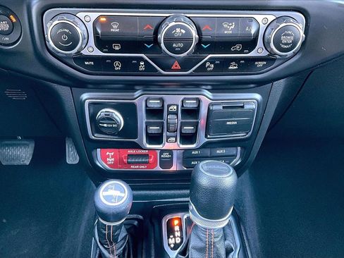 Used 2021 Jeep Gladiator Mojave image 14