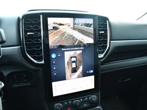 Used 2024 Ford Ranger XLT image 25