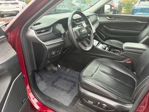 Used 2021 Jeep Grand Cherokee L Limited AWD/4WD image 11
