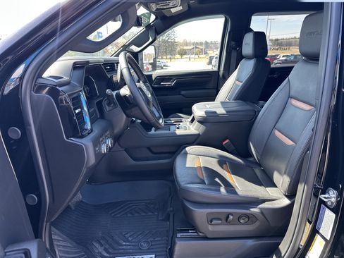 Certified 2024 GMC Sierra 2500 AT4 w/ AT4 Preferred Package AWD/4WD image 11