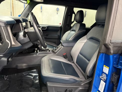 Used 2024 Ford Bronco Outer Banks AWD/4WD image 9
