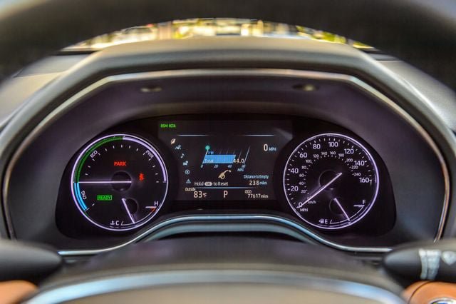 Used 2019 Toyota Avalon Limited FWD image 27