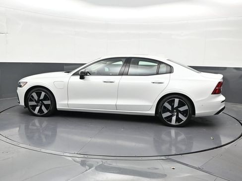 Certified 2024 Volvo S60 T8 Plus AWD/4WD image 2