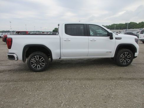 New 2026 GMC Sierra 1500 AT4 w/ AT4 Premium Package AWD/4WD image 3