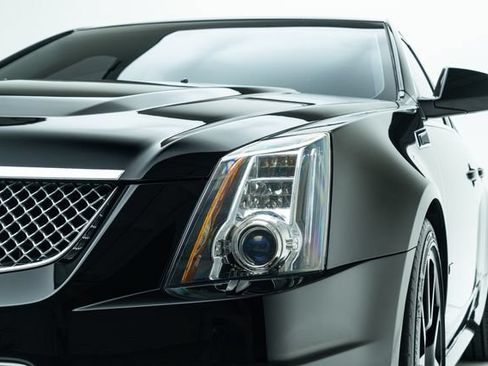 Used 2014 Cadillac CTS V RWD image 11