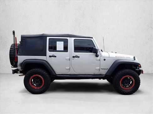 Used 2010 Jeep Wrangler Unlimited Rubicon AWD/4WD image 5