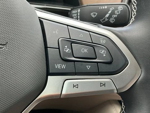 Certified 2026 Volkswagen Atlas SE FWD image 29