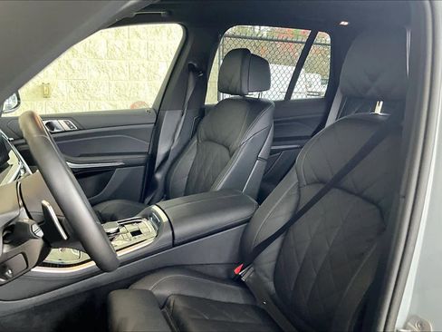 Used 2026 BMW X5 sDrive40i image 7