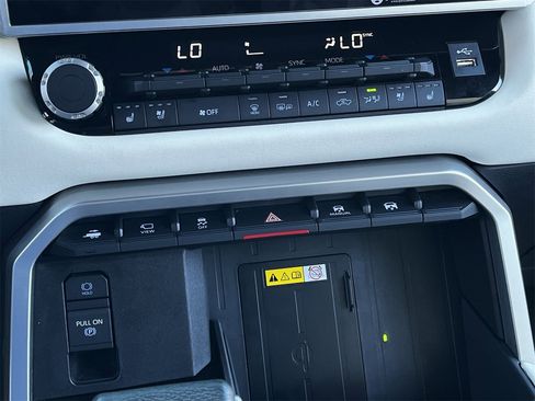 Used 2023 Toyota Tundra Capstone image 18