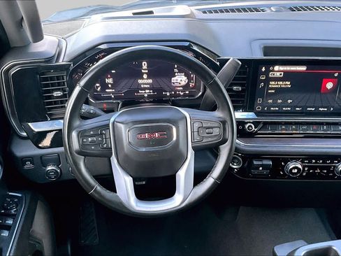 Used 2025 GMC Sierra 1500 SLT RWD image 6