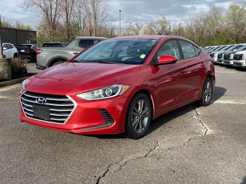 Used 2018 Hyundai Elantra SEL image 3