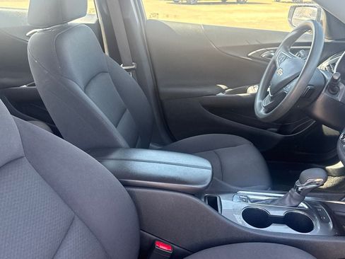Used 2025 Chevrolet Malibu LT FWD image 29