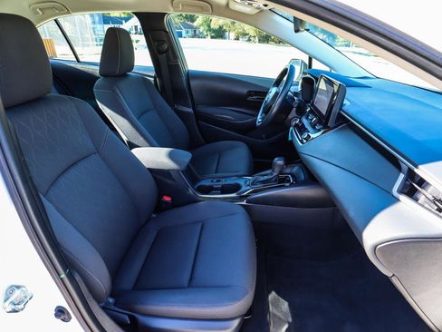 Used 2024 Toyota Corolla LE image 35