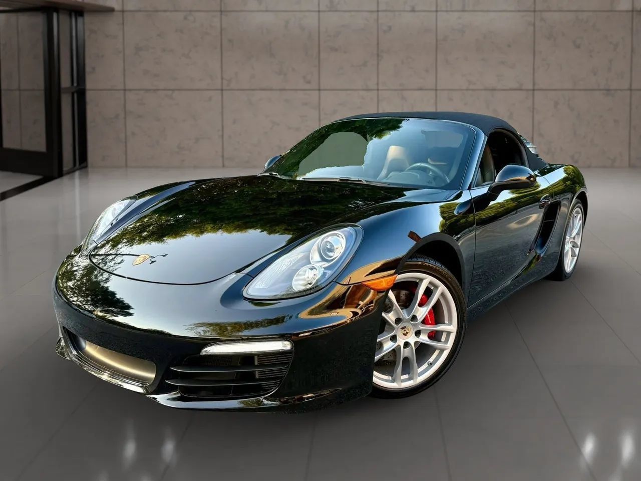 Used 2013 Porsche Boxster S RWD image 2