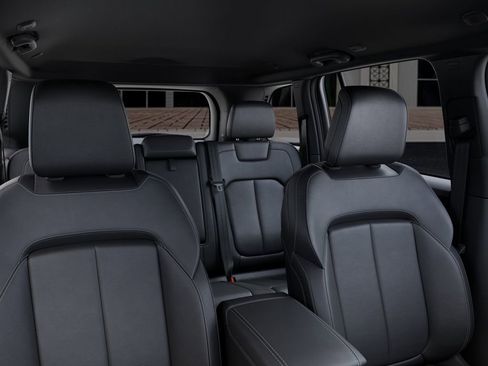 New 2025 Jeep Grand Cherokee Limited w/ Black Appearance Package image 26