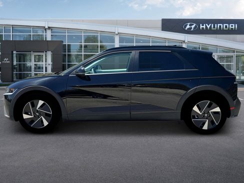 New 2026 Hyundai Ioniq 5 SEL image 3