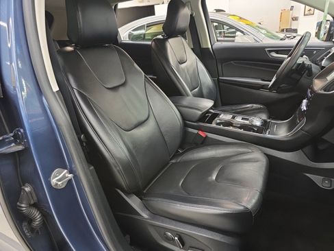 Used 2019 Ford Edge Titanium AWD/4WD image 8