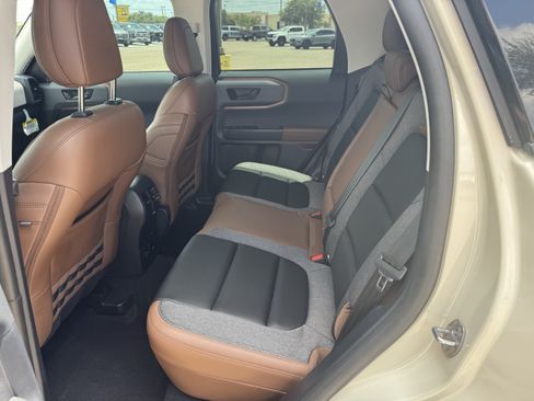 Certified 2024 Ford Bronco Sport Outer Banks AWD/4WD image 25
