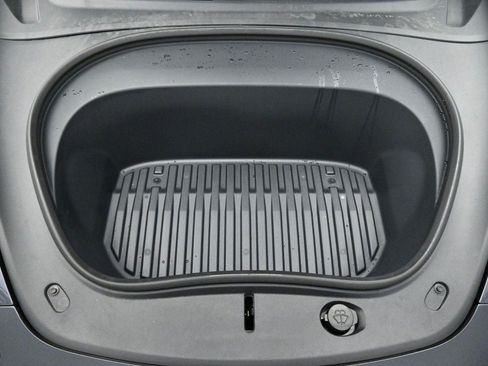 Used 2025 Tesla Model 3 Long Range RWD image 34