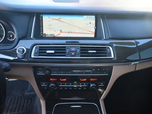 Used 2015 BMW 740i 740i Sedan 4D image 17